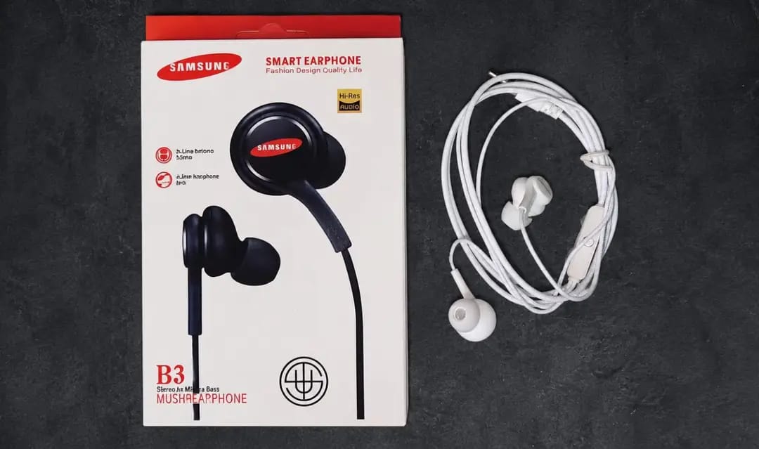Samsung B3 Handsfree with Microphonwe